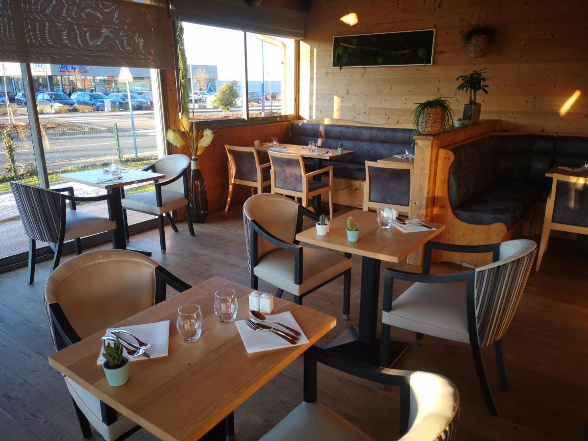 Les Suites - Konine 4 - Hotel & Bar & Restaurant มองต์ซู-เลส์-มินส์ ภายนอก รูปภาพ